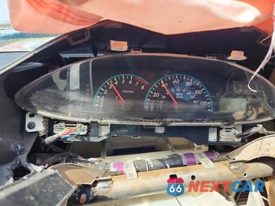 Zdjęcie 9 z 12 samochodu: 2012 TOYOTA YARIS FLEET VIN:JTDBT4K39CL039431 - miniatura