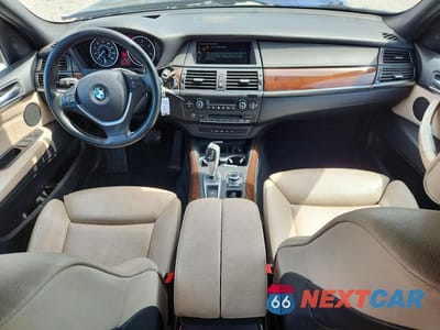 Zdjęcie 8 z 13 samochodu: 2013 BMW X5 XDRIVE35D VIN:5UXZW0C52D0B94664 - miniatura