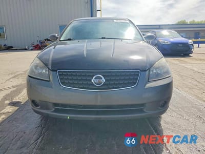 Piąte zdjęcie samochodu w środku: 2005 NISSAN ALTIMA 2.5 VIN:1N4AL11D85C100944 - miniatura