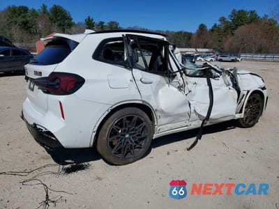 Trzecie zdjęcie samochodu z tyłu: 2024 BMW X3 M VIN:5YM13EC01R9V31650 - miniatura
