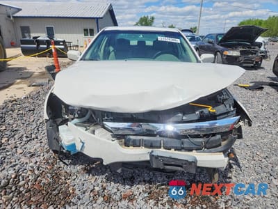 Piąte zdjęcie samochodu w środku: 2010 FORD FUSION SE VIN:3FAHP0HA1AR185548 - miniatura