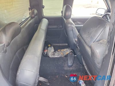 Zdjęcie 10 z 12 samochodu: 2000 CHEVROLET SILVERADO K1500 VIN:1GCEK19TXYE215497 - miniatura