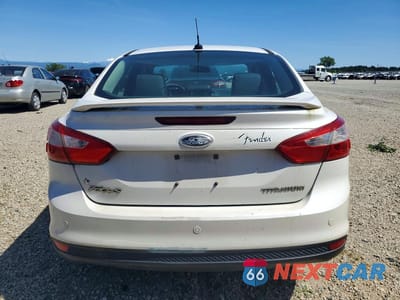 Zdjęcie 6 z 12 samochodu: 2012 FORD FOCUS TITANIUM VIN:1FAHP3J20CL468495 - miniatura