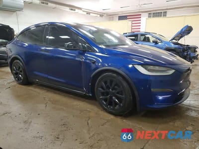 Czwarte zdjęcie samochodu z boku: 2022 TESLA MODEL X VIN:7SAXCAE53NF350136 - miniatura