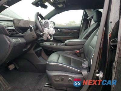 Zdjęcie 7 z 13 samochodu: 2025 BUICK ENCLAVE AVENIR VIN:5GAEVCRS0SJ138987 - miniatura