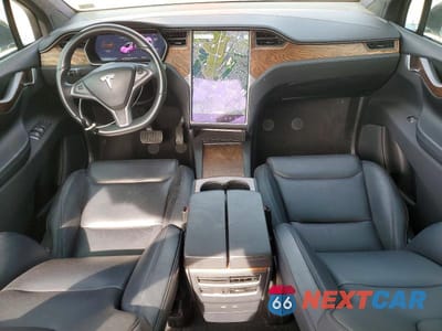 Zdjęcie 8 z 14 samochodu: 2020 TESLA MODEL X VIN:5YJXCDE23LF248143 - miniatura