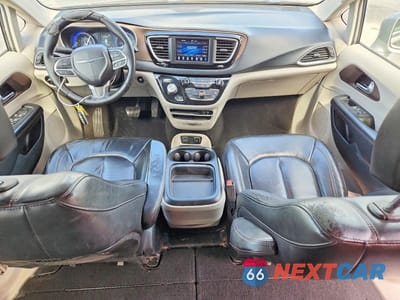 Zdjęcie 8 z 13 samochodu: 2018 CHRYSLER PACIFICA TOURING L VIN:2C4RC1BGXJR112200 - miniatura