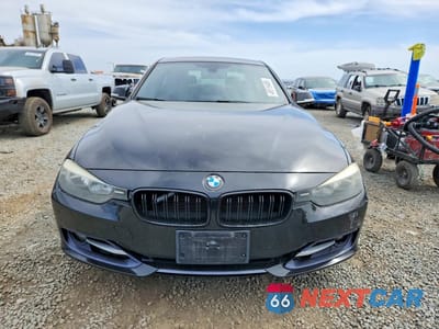 Piąte zdjęcie samochodu w środku: 2012 BMW 328 I VIN:WBA3A5C59CF344018 - miniatura