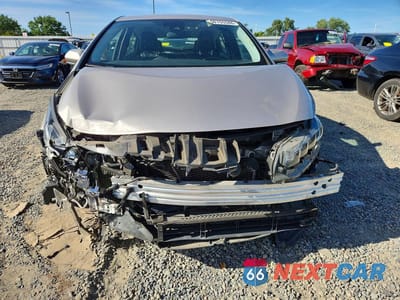 Piąte zdjęcie samochodu w środku: 2017 TOYOTA PRIUS PRIME PREMIUM VIN:JTDKARFP2H3044042 - miniatura