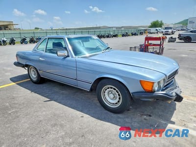 Czwarte zdjęcie samochodu z boku: 1985 MERCEDES-BENZ 380 SL VIN:WDBBA45C0FA022954 - miniatura