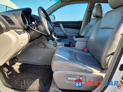 Zdjęcie 7 z 13 samochodu: 2010 TOYOTA HIGHLANDER SE VIN:5TDJK3EH3AS033619 - miniatura