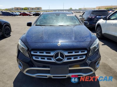 Piąte zdjęcie samochodu w środku: 2018 MERCEDES-BENZ GLA 250 VIN:WDCTG4EB1JJ461496 - miniatura