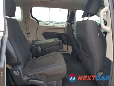 Zdjęcie 11 z 12 samochodu: 2017 CHRYSLER PACIFICA LX VIN:2C4RC1CG6HR594060 - miniatura