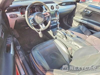 Zdjęcie 8 z 12 samochodu: 2015 FORD MUSTANG VIN:1FATP8UH0F5352858 - miniatura