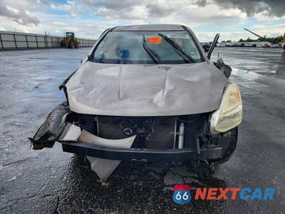 Piąte zdjęcie samochodu w środku: 2013 NISSAN ROGUE S VIN:JN8AS5MT2DW513693 - miniatura
