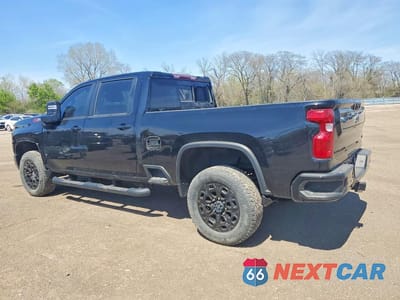 Drugie zdjęcie samochodu z przodu: 2023 CHEVROLET SILVERADO K3500 LT VIN:1GC4YTEY0PF240781 - miniatura