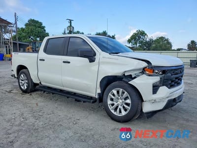 Czwarte zdjęcie samochodu z boku: 2025 CHEVROLET SILVERADO K1500 CUSTOM VIN:1GCPKBEK7SZ299967 - miniatura