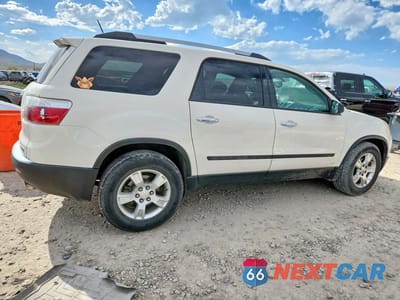 Trzecie zdjęcie samochodu z tyłu: 2010 GMC ACADIA SL VIN:1GKLVKED0AJ261585 - miniatura