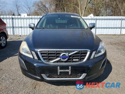 Piąte zdjęcie samochodu w środku: 2012 VOLVO XC60 T6 VIN:YV4902DZ1C2319814 - miniatura