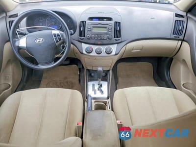 Zdjęcie 8 z 12 samochodu: 2010 HYUNDAI ELANTRA VIN:KMHDU4AD4AU897764 - miniatura