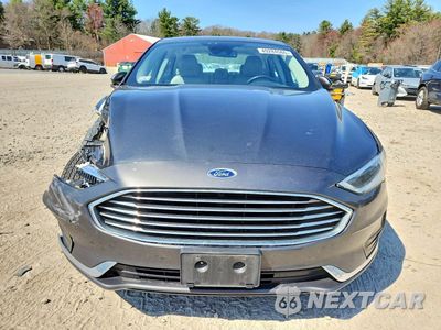 Piąte zdjęcie samochodu w środku: 2019 FORD FUSION SEL VIN:3FA6P0CD2KR224562 - miniatura
