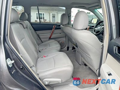 Zdjęcie 6 z 10 samochodu: 2008 TOYOTA HIGHLANDER LIMITED VIN:JTEES42A482057259 - miniatura