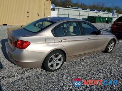 Trzecie zdjęcie samochodu z tyłu: 2013 BMW 328 XI SULEV VIN:WBA3B5G56DNS01400 - miniatura