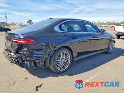 Trzecie zdjęcie samochodu z tyłu: 2024 BMW 530 XI VIN:WBA53FJ09RCP67885 - miniatura