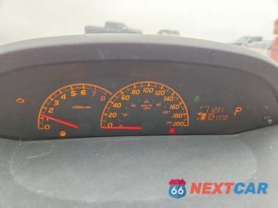 Zdjęcie 9 z 12 samochodu: 2010 TOYOTA YARIS BASE VIN:JTDKT4K31A5314811 - miniatura