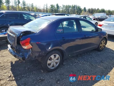 Trzecie zdjęcie samochodu z tyłu: 2008 TOYOTA YARIS BASE VIN:JTDBT923881209679 - miniatura