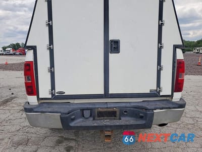 Zdjęcie 6 z 12 samochodu: 2009 CHEV SILVERADO VIN:1GCHK44K39E128877 - miniatura