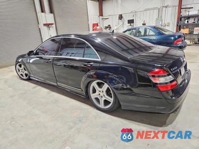 Drugie zdjęcie samochodu z przodu: 2007 MERCEDES-BENZ S 550 VIN:WDDNG71X07A089424 - miniatura