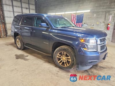 Czwarte zdjęcie samochodu z boku: 2018 CHEVROLET TAHOE K1500 LS VIN:1GNSKAEC8JR261943 - miniatura