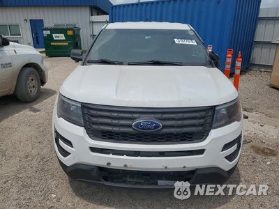 Piąte zdjęcie samochodu w środku: 2017 FORD EXPLORER POLICE INTERCEPTOR VIN:1FM5K8AR4HGB22936 - miniatura