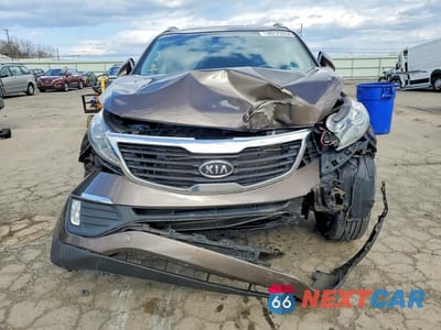 Piąte zdjęcie samochodu w środku: 2012 KIA SPORTAGE EX VIN:KNDPCCA26C7242438 - miniatura