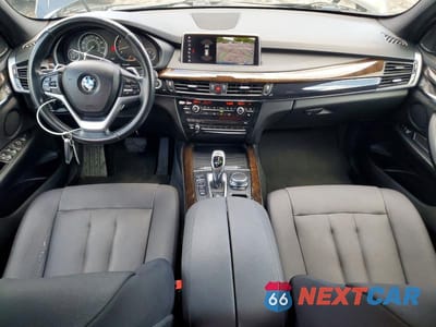 Zdjęcie 8 z 12 samochodu: 2018 BMW X5 XDRIVE35I VIN:5UXKR0C5XJ0Y06689 - miniatura