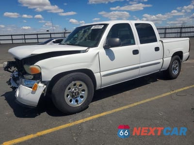 2005 GMC NEW SIERRA C1500 2GTEC13T251193725 - główne zdjęcie licytacji z USA - miniatura