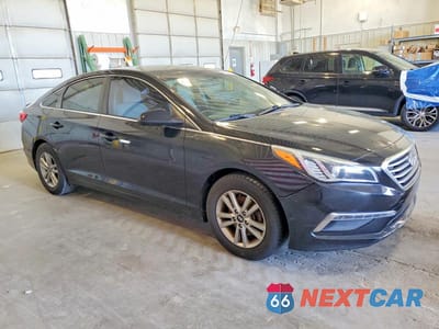 Czwarte zdjęcie samochodu z boku: 2015 HYUNDAI SONATA SE VIN:5NPE24AF7FH099440 - miniatura