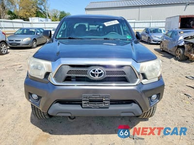 Piąte zdjęcie samochodu w środku: 2014 TOYOTA TACOMA DOUBLE CAB VIN:5TFLU4EN4EX089955 - miniatura
