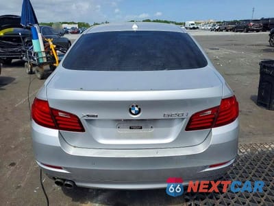 Zdjęcie 6 z 13 samochodu: 2015 BMW 528 XI VIN:WBA5A7C53FD620939 - miniatura
