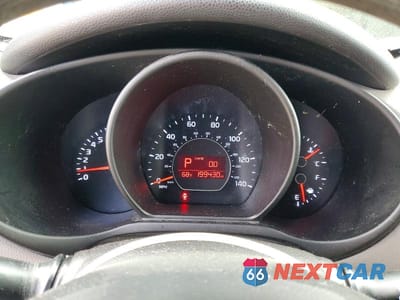 Zdjęcie 9 z 11 samochodu: 2015 KIA SOUL BASE VIN:KNDJN2A29F7805478 - miniatura