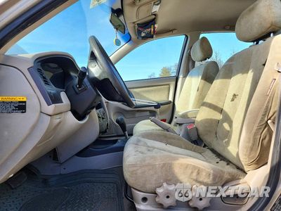Zdjęcie 7 z 12 samochodu: 2003 HYUN SONATA VIN:KMHDN45D13U689853 - miniatura