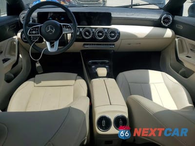 Zdjęcie 8 z 13 samochodu: 2022 MERCEDES-BENZ CLA 250 VIN:W1K5J4GB9NN293382 - miniatura