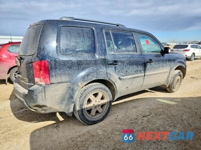 Trzecie zdjęcie samochodu z tyłu: 2010 HONDA PILOT TOURING VIN:5FNYF4H98AB504200 - miniatura