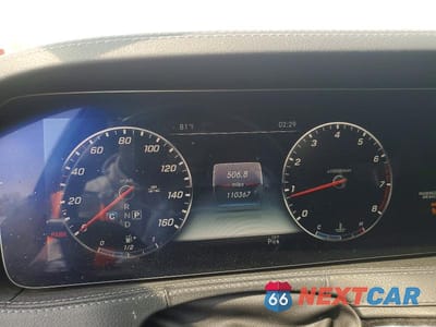 Zdjęcie 9 z 12 samochodu: 2019 MERCEDES-BENZ S 560 4MATIC VIN:WDDUG8GB1KA489000 - miniatura