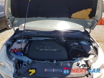 Zdjęcie 11 z 12 samochodu: 2014 FORD FOCUS BEV VIN:1FADP3R44EL281770 - miniatura
