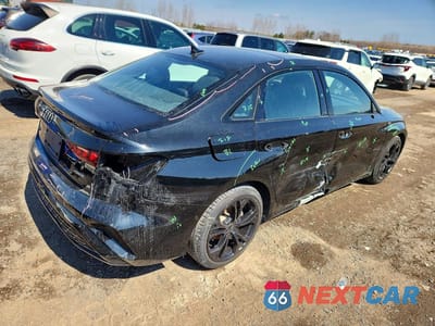 Trzecie zdjęcie samochodu z tyłu: 2025 AUDI A3 PROGRESSIV VIN:WAULUCGY2SA106748 - miniatura