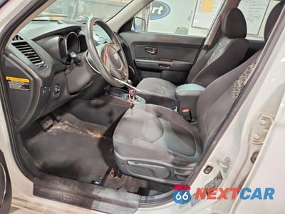 Zdjęcie 7 z 11 samochodu: 2011 KIA SOUL + VIN:KNDJT2A27B7709414 - miniatura