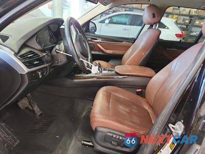 Zdjęcie 7 z 12 samochodu: 2016 BMW X5 XDRIVE35I VIN:5UXKR0C57G0P32494 - miniatura