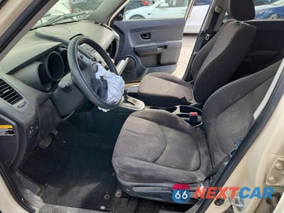 Zdjęcie 7 z 11 samochodu: 2013 KIA SOUL BASE VIN:KNDJT2A54D7484110 - miniatura